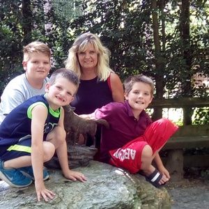 Meet your Posher, Paula